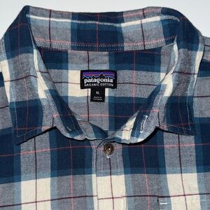 Patagonia Men's Blue and White Plaid Organic Cotton Button-Down Shirt